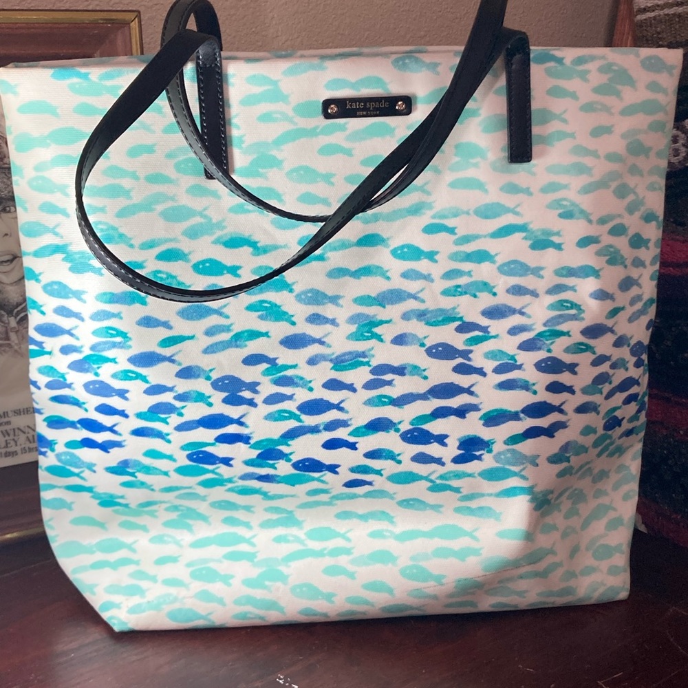 Kate spade plenty of fish pvc tote. Euc.